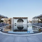 أجنحة بتري فندق Agios Georgios (Santorini)