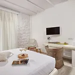أجنحة بتري 4* Agios Georgios (Santorini)