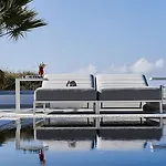فندق أجنحة بتري Agios Georgios (Santorini)