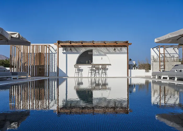 Petri 4* Agios Georgios (Santorini)