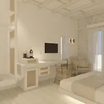 Petri 4* Agios Georgios (Santorini)