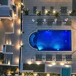 Petri 4* Agios Georgios (Santorini)