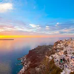 Petri 4* Agios Georgios (Santorini)