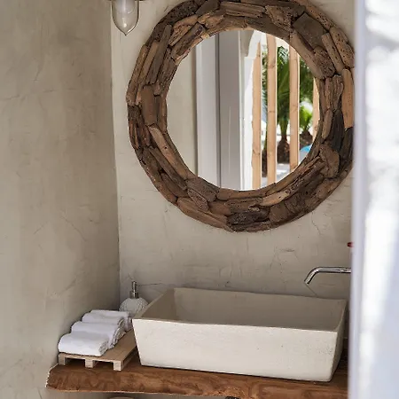 Hotel Petri Agios Georgios (Santorini)