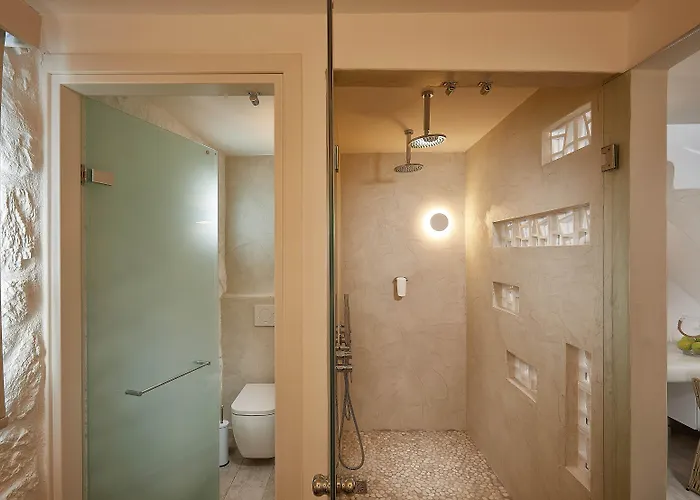 Hotel Petri Agios Georgios (Santorini)