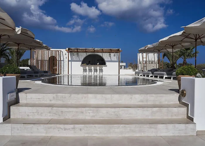 Petri 4* Agios Georgios (Santorini)