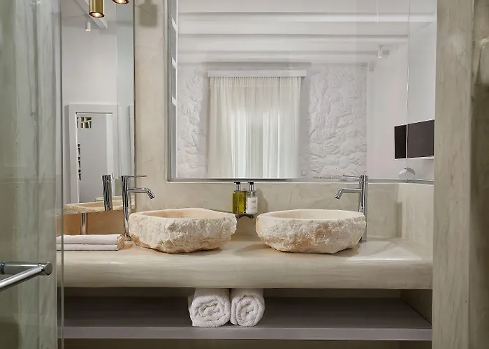 Petri Agios Georgios (Santorini)