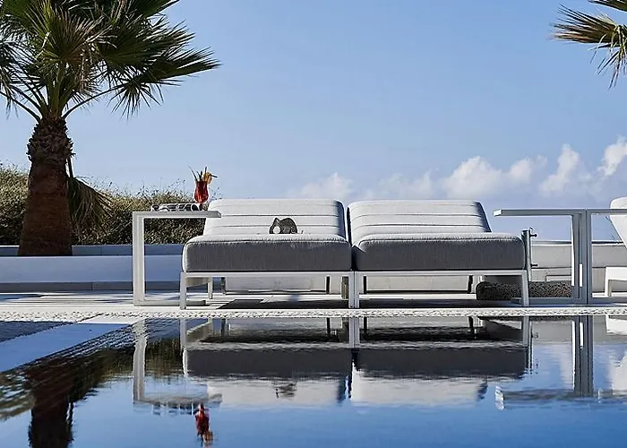 Hotel Petri Agios Georgios (Santorini)