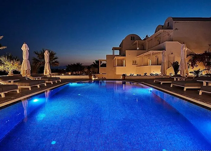 Petri Hotel Agios Georgios (Santorini)