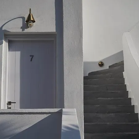Petri Szálloda Agios Georgios (Santorini)