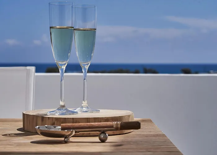 Otel Petri Agios Georgios (Santorini)