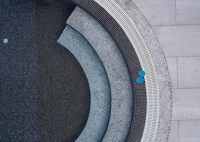 Petri 4* Agios Georgios (Santorini)